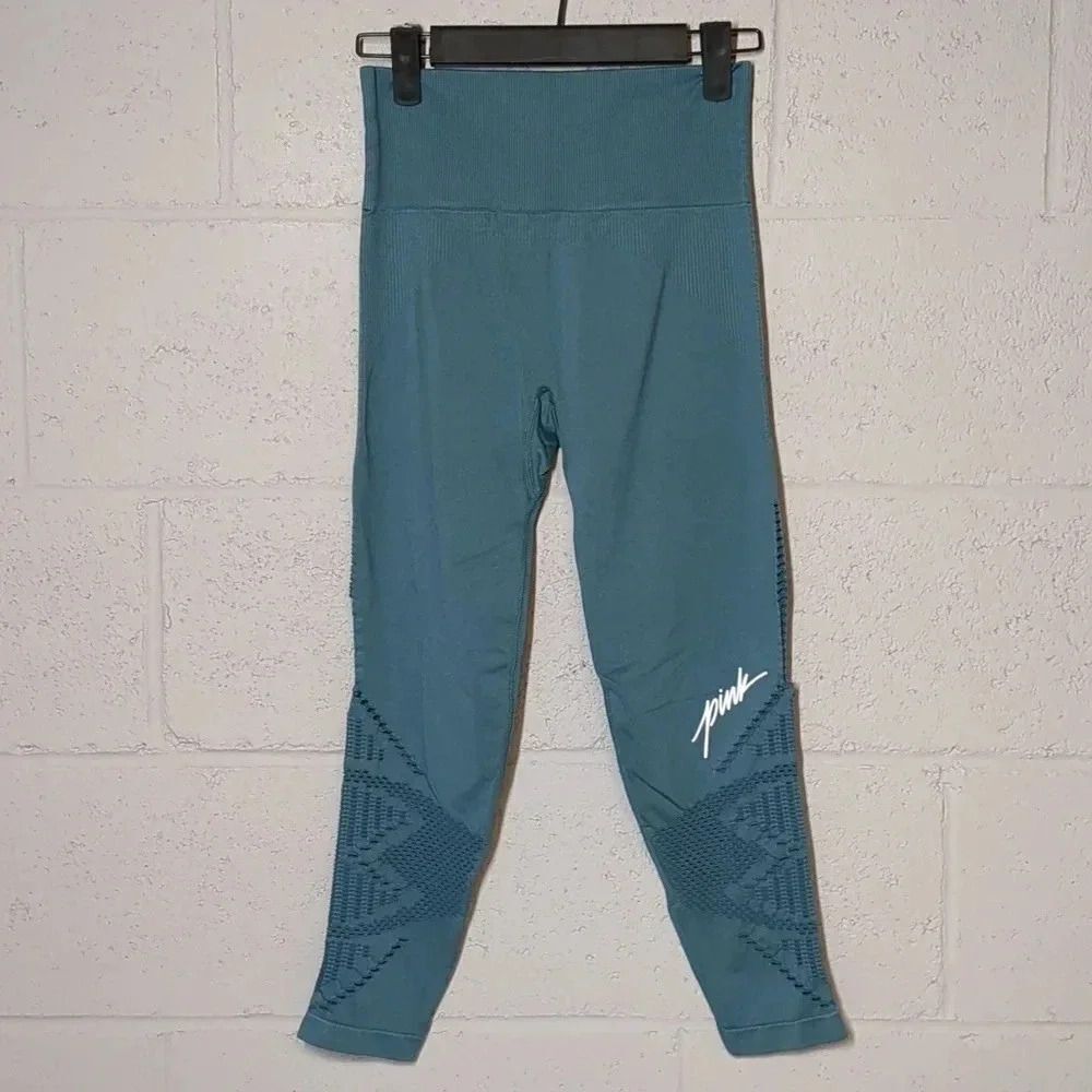 PINK Victoria's Secret Cool & Comfy Seamless Cropped Leggings Dusty Blue Small